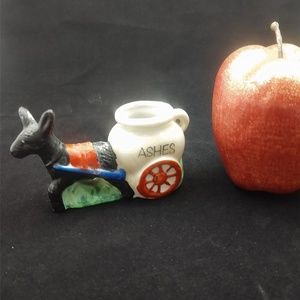 🦚Donkey pulling a cart marked "ashes" ceramic